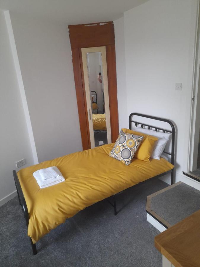 Ferienwohnung Flat 4 Corner House Doncaster Exterior foto
